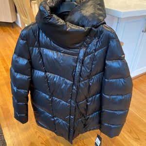 NWT Donna Karan SZ Large Black down puffer/hooded